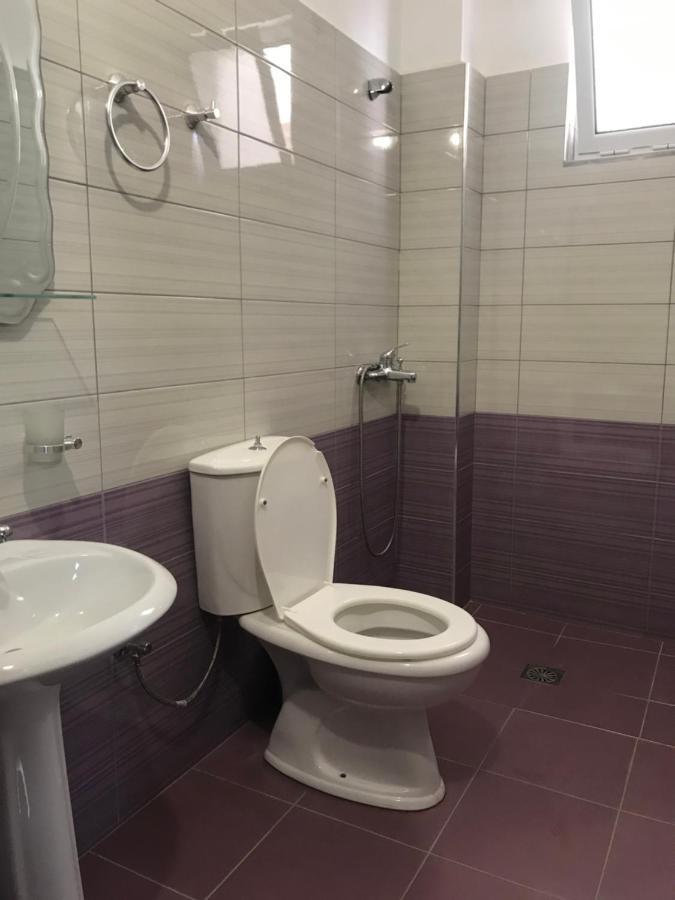 Guesthouse Flamur Ksamil Exterior photo